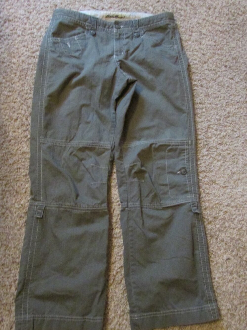 Eddie Bauer 10 Olive Green Cargo Pants Roll Tab Cuffs Long or Capri Cotton
